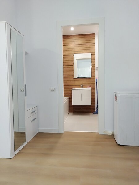 Dristor, Fizicienilor, metrou Nicolae Grigorescu, 2 camere.